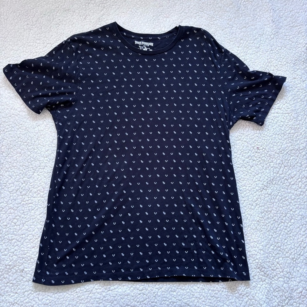 ⭐️⭐️⭐️True Religion Black T-Shirt with White logo Pattern size XL